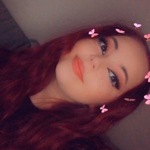 Meet your Posher, Katea